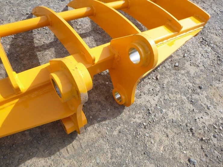caterpillar-303-image-5