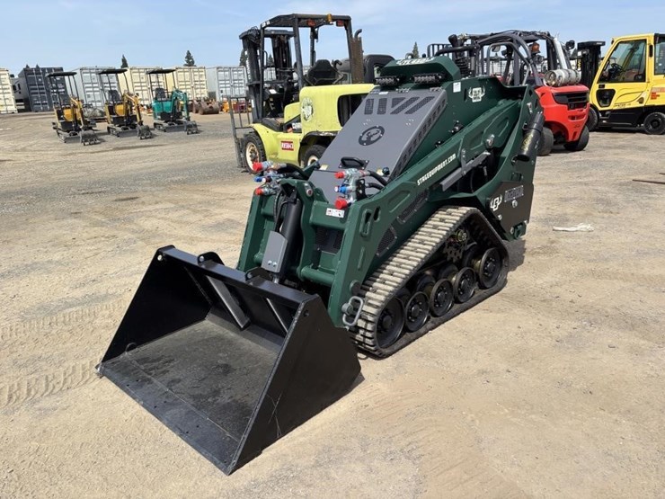 2026-kubota-d1703-image-1