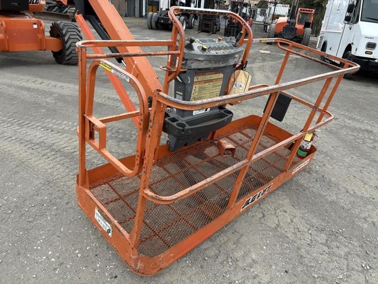 2008-jlg-800aj-image-6