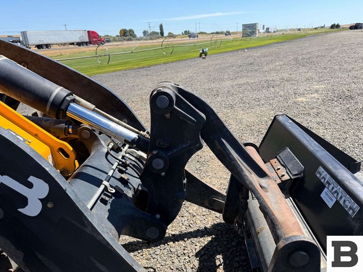 2018-jcb-409-image-9