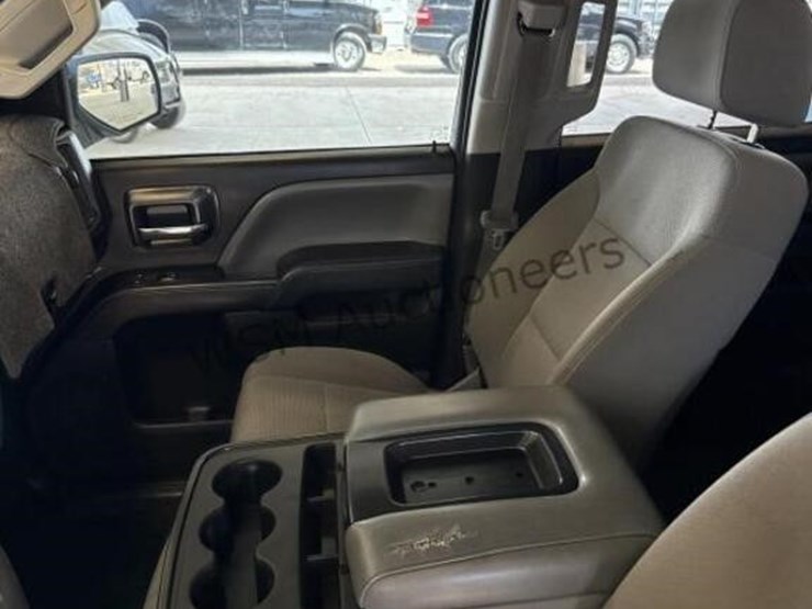 2015-chevrolet-silverado-1500-image-22