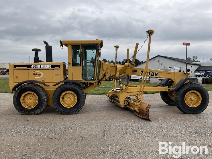 1999-deere-770bh-image-4