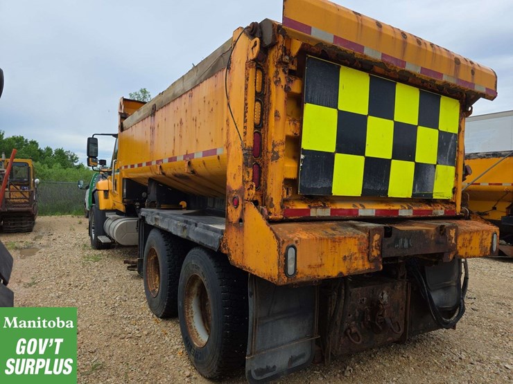 2011-international-workstar-7600-image-4