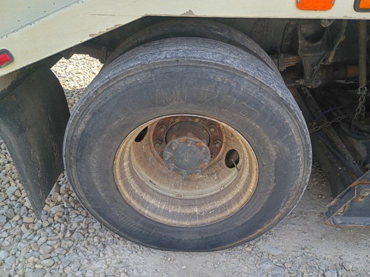 2015-international-durastar-4300-image-119