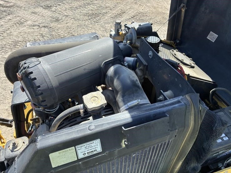 2019-bomag-bw120-image-25
