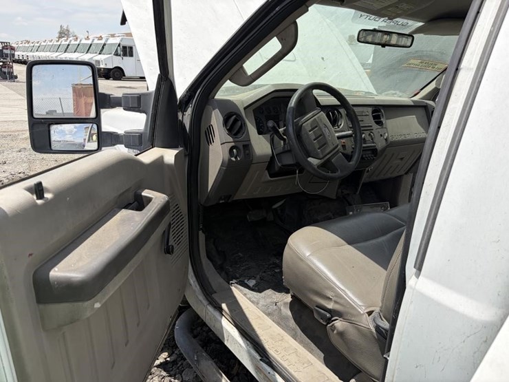 2008-ford-f450-image-18
