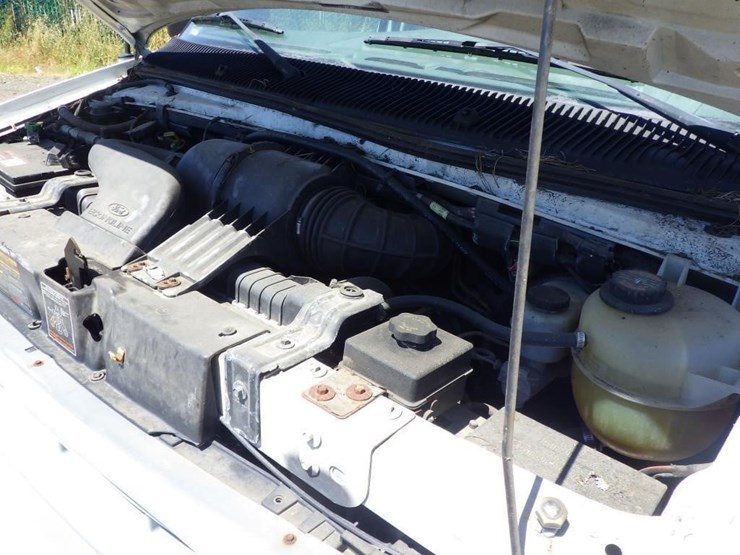 2000-ford-econoline-350-image-9