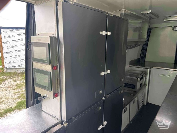 2021-mercedes-benz-sprinter-4500-image-20