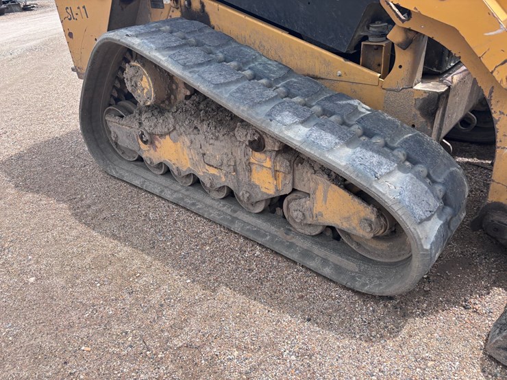 2017-caterpillar-279d-image-5