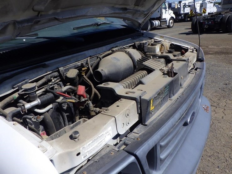 2006-ford-econoline-350-image-10