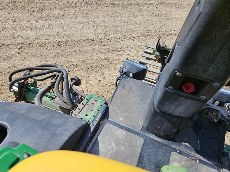john-deere-3225c-image-24
