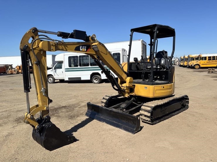 2018-caterpillar-303.5e2-cr-image-1