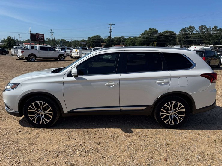 2018-mitsubishi-outlander-image-8