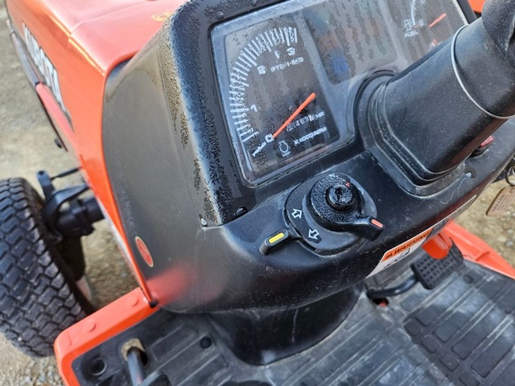 kubota-b7800hst-image-27