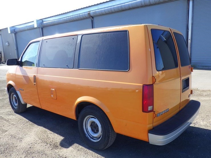 2000-gmc-safari-image-4