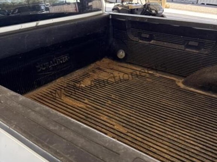 2018-chevrolet-silverado-1500-image-12