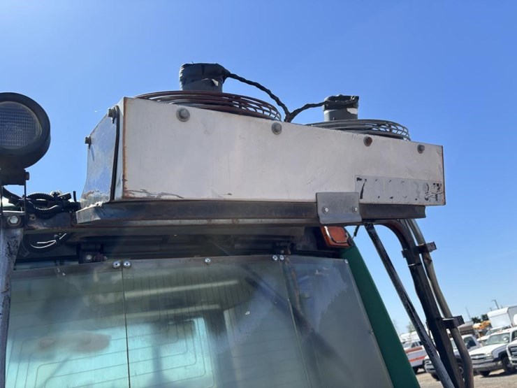 john-deere-6420-image-24