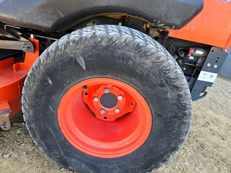 kubota-zd326s-image-12