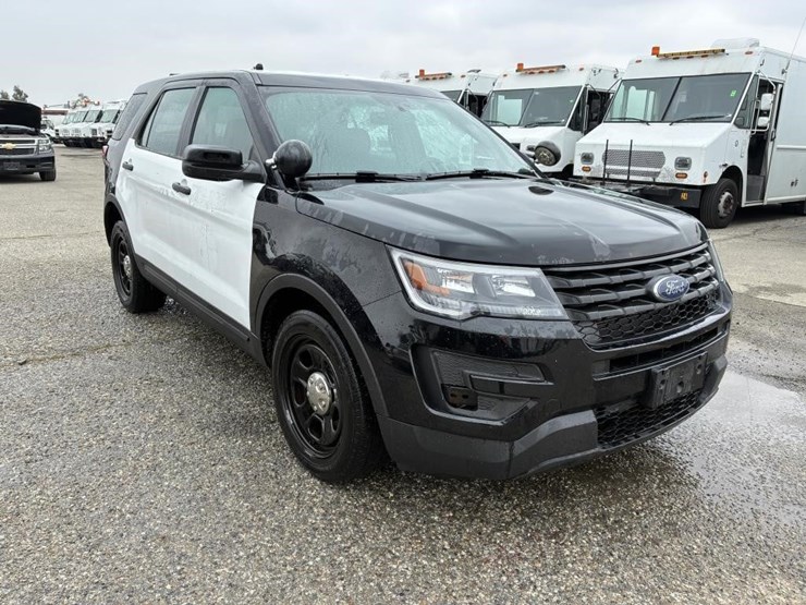 2018-ford-explorer-police-interceptor-image-2