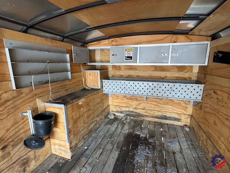 2016-sure-trac-t/a-enclosed-landscaping-tag-trailer-image-33