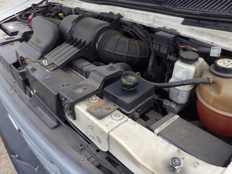 2006-ford-econoline-350-image-10