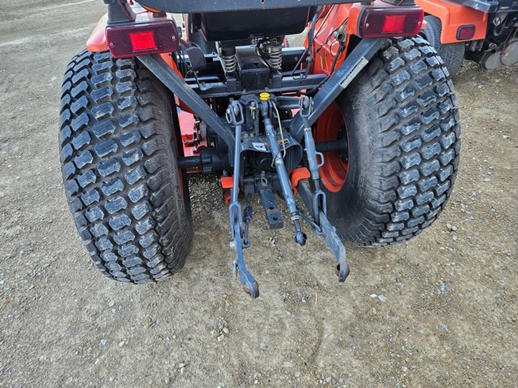 kubota-b7800hst-image-16