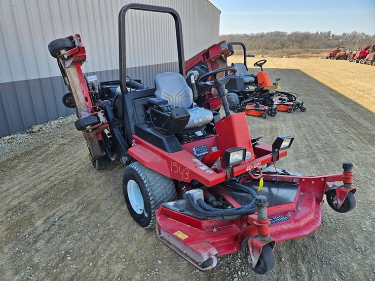 #5030-•-toro-ground-master-4000d-4x4-wide-area-mower-image-28