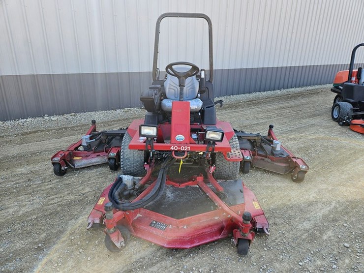 #5030-•-toro-ground-master-4000d-4x4-wide-area-mower-image-8
