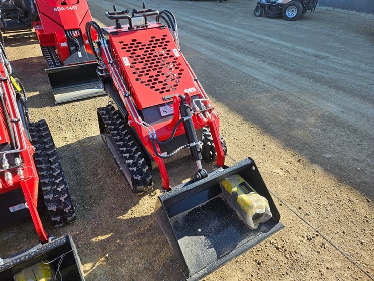 #5122-•-2026-agt-ysrt14-mini-skid-loader-image-7
