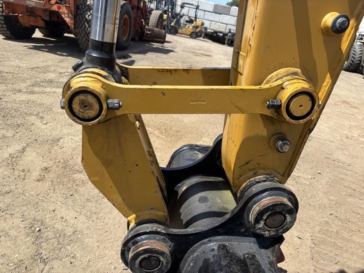 caterpillar-308cr-image-13