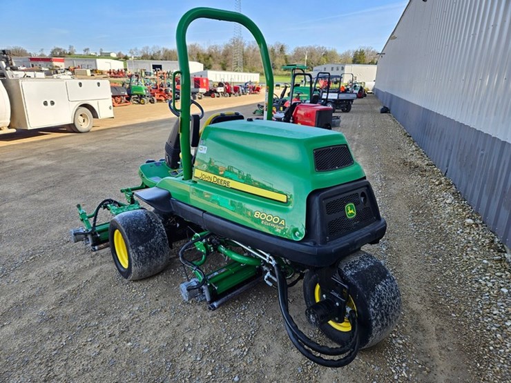 john-deere-8000-image-3