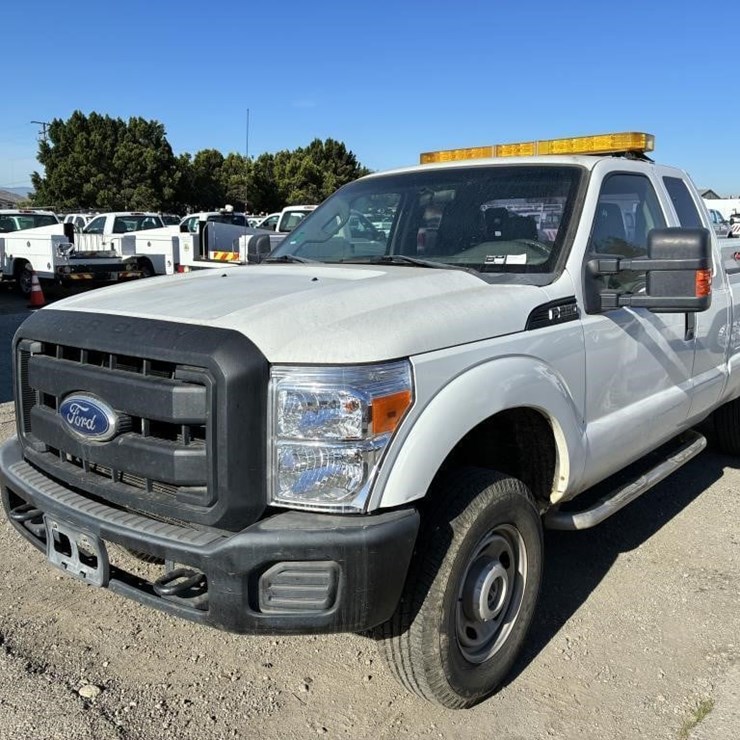 2011 FORD F250 SD