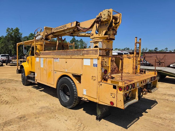 2002-international-4900-image-2