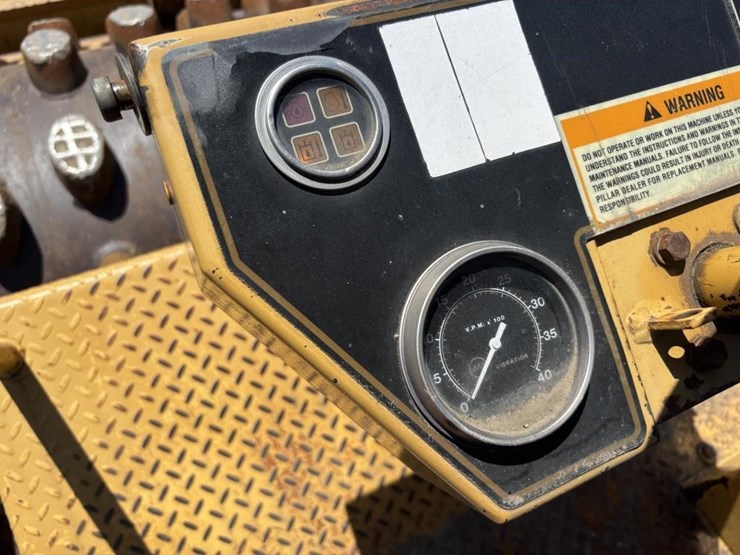 1998-caterpillar-cp-433c-image-24