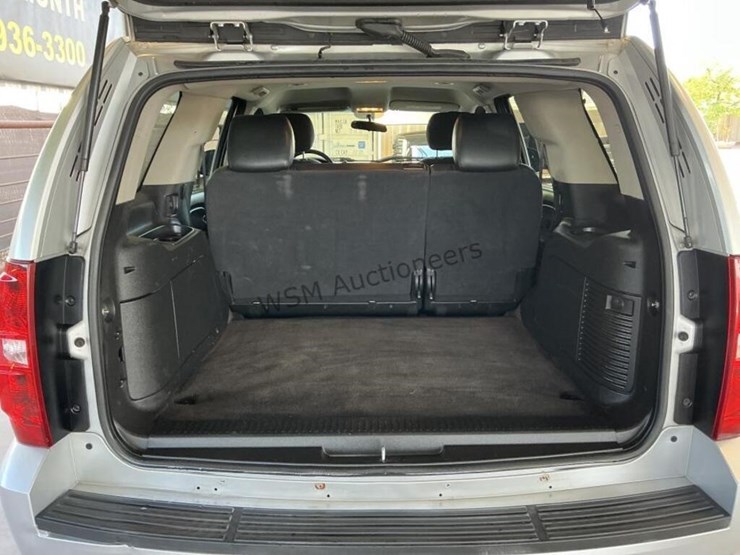 2014-chevrolet-tahoe-image-9