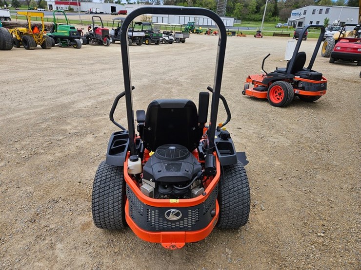 kubota-z122e-image-4