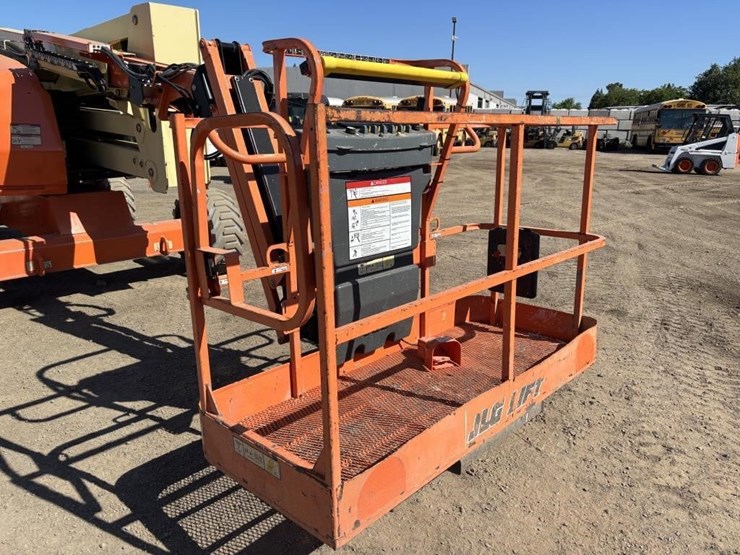 2019-jlg-450aj-image-12