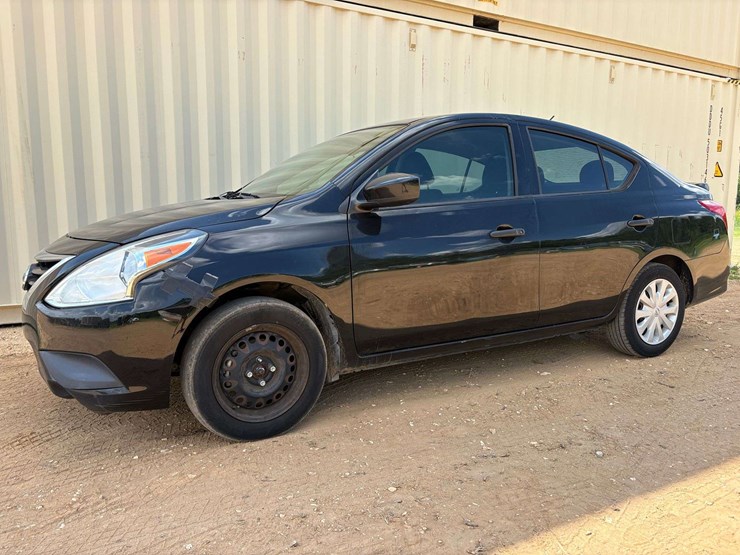 2019-nissan-versa-sedan-s-plus-(121,518-miles)-image-1