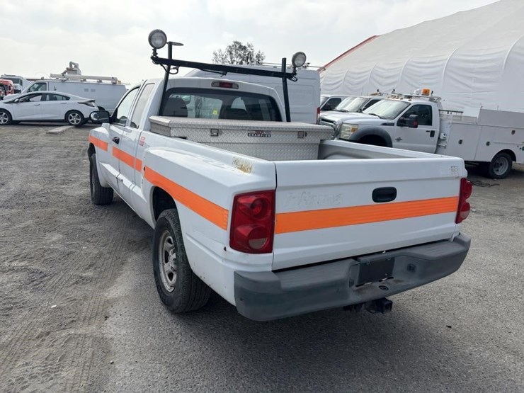 2007-dodge-dakota-image-4