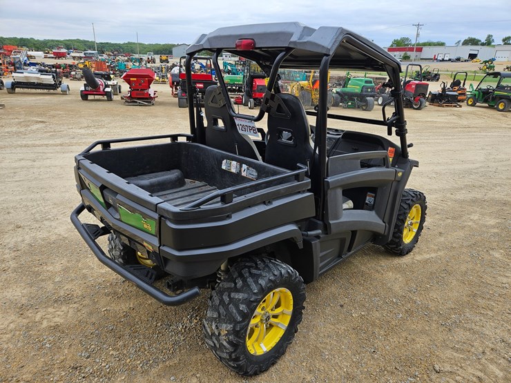 john-deere-gator-image-5