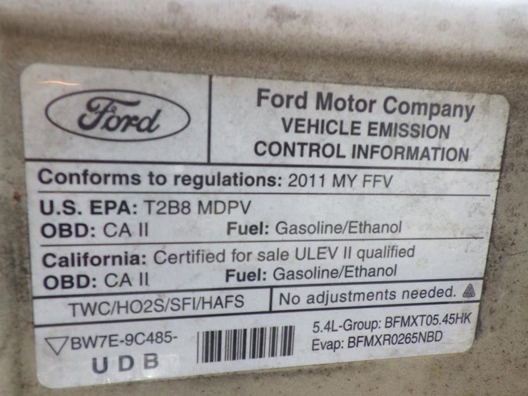 2011-ford-cargo-image-11