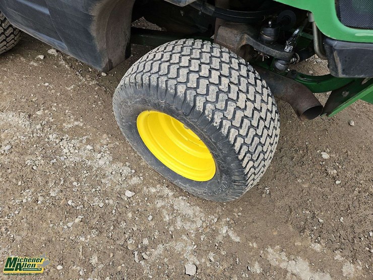 2018-john-deere-1585-image-11