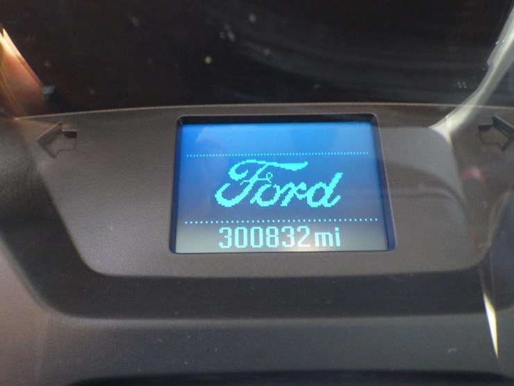 2017-ford-transit-image-14