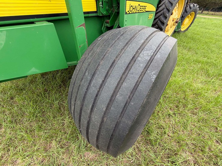 2010-john-deere-568-image-13
