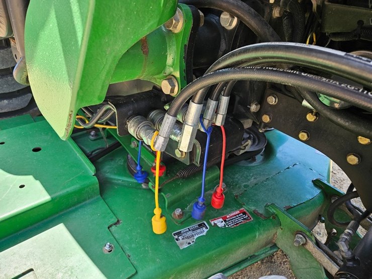 john-deere-3520-image-23