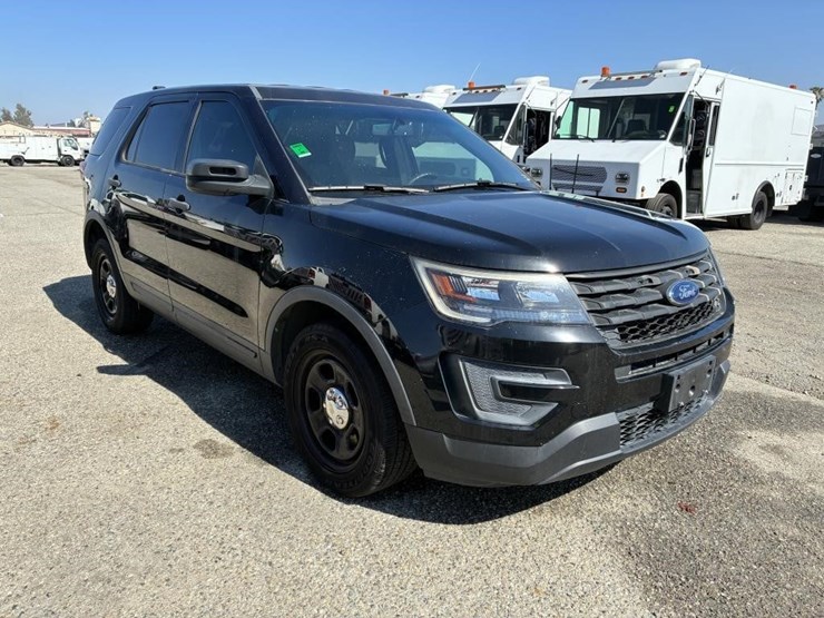 2018-ford-explorer-police-interceptor-image-2
