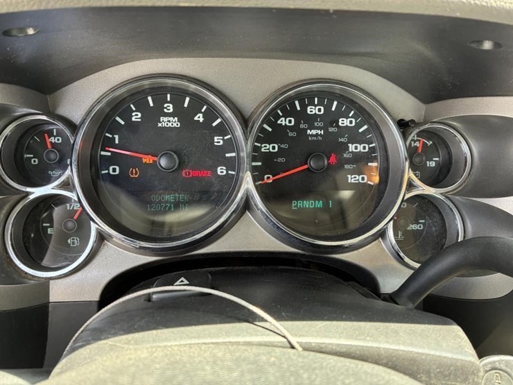 2012-gmc-2500hd-image-15