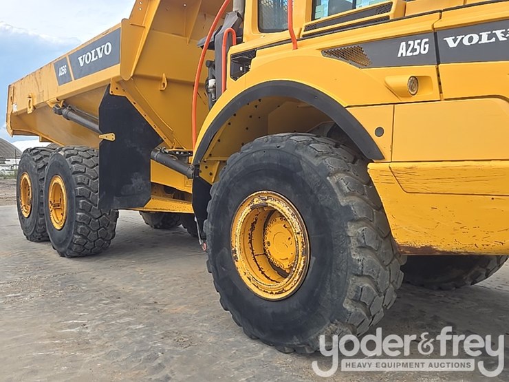 2021-volvo-a25g-image-12