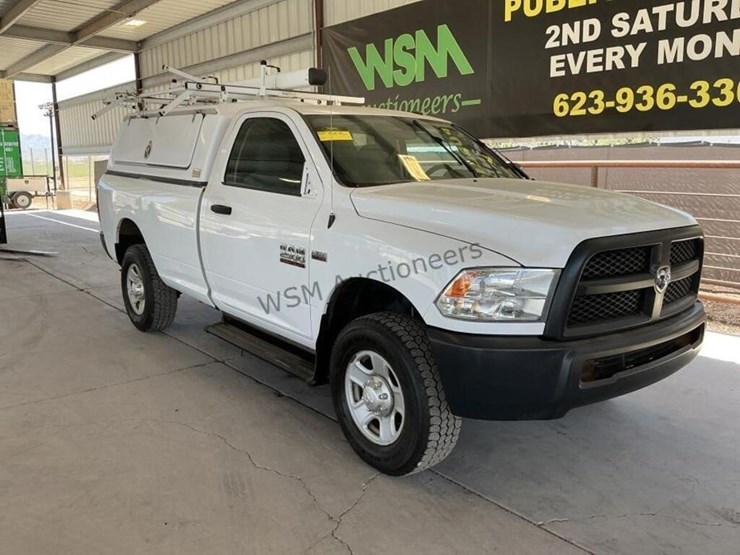 2014-dodge-2500-image-2