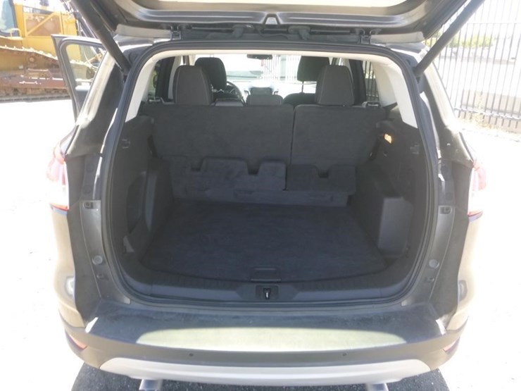 2015-ford-escape-image-9